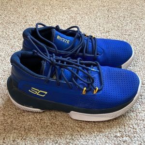 Under Armour Steph Curry 3Zero Basketball Shoes Size 5Y